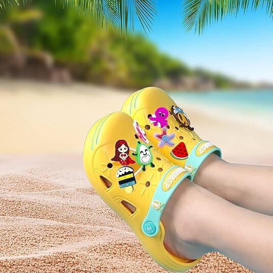 100 Pieces Random Shoes Charms, PVC Different shapes Shoe Charms for Shoe