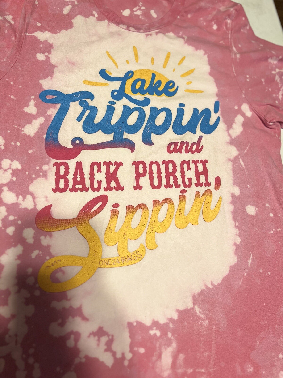Lake Tripping Back Yard Sipping Graphic T-shirt Medium Bleach Summertime