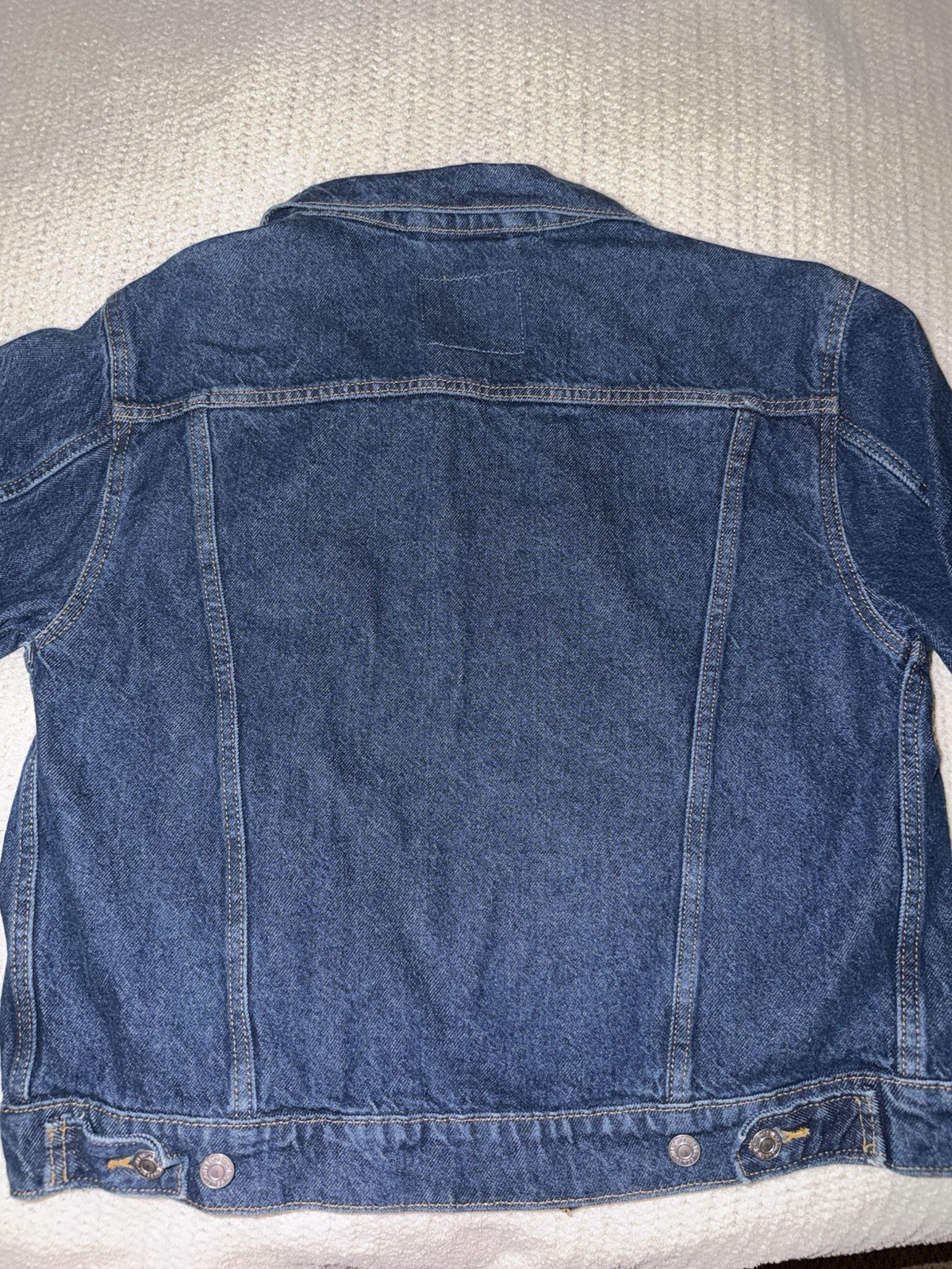 Levi’s Blue Jean Jacket Size M Button Front Collared Pockets Cotton