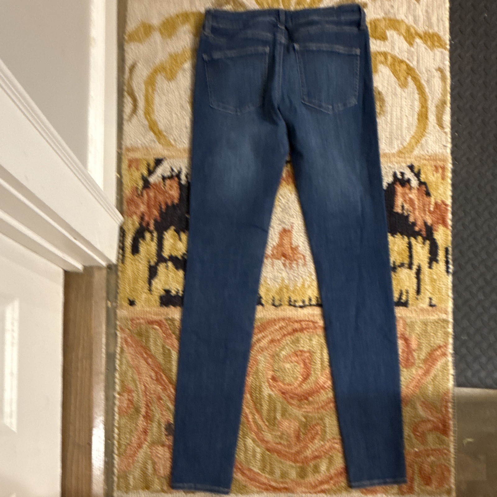 UNIQLO Women’s Skinny Jeans Mid Rise Dark Wash Blue Stretch Denim 5-Pocket