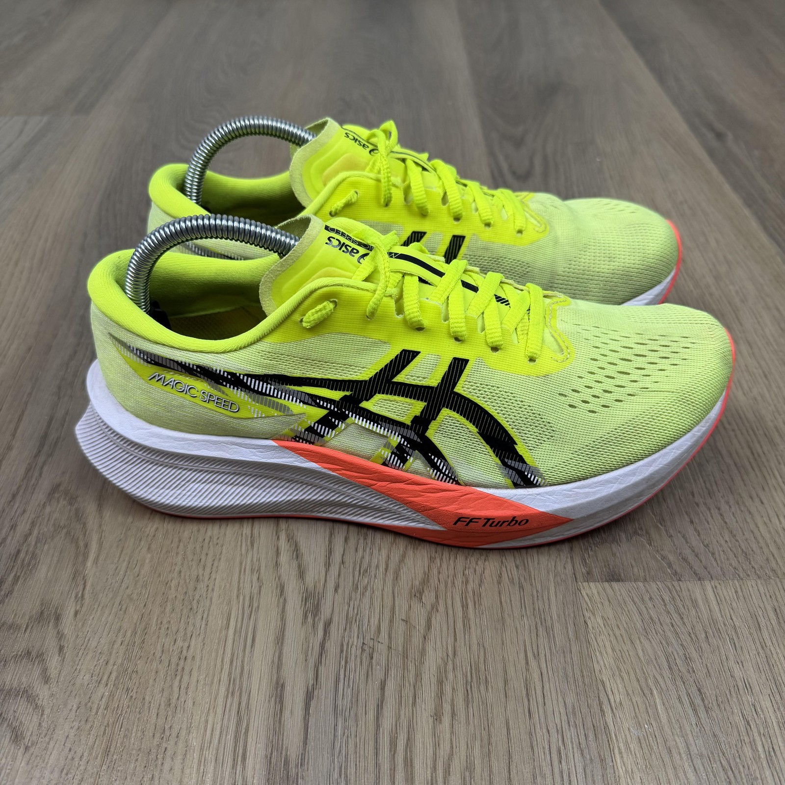 ASICS Magic Speed Shoes Mens Size 9 Yellow FF Turbo Running Sneakers 1011B875