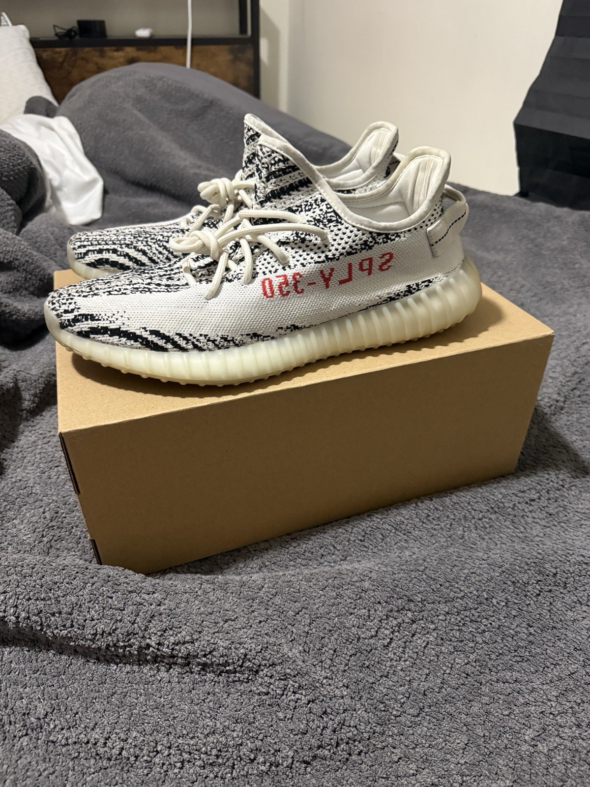 Size 11.5 – adidas Yeezy Boost 350 V2 Low Zebra