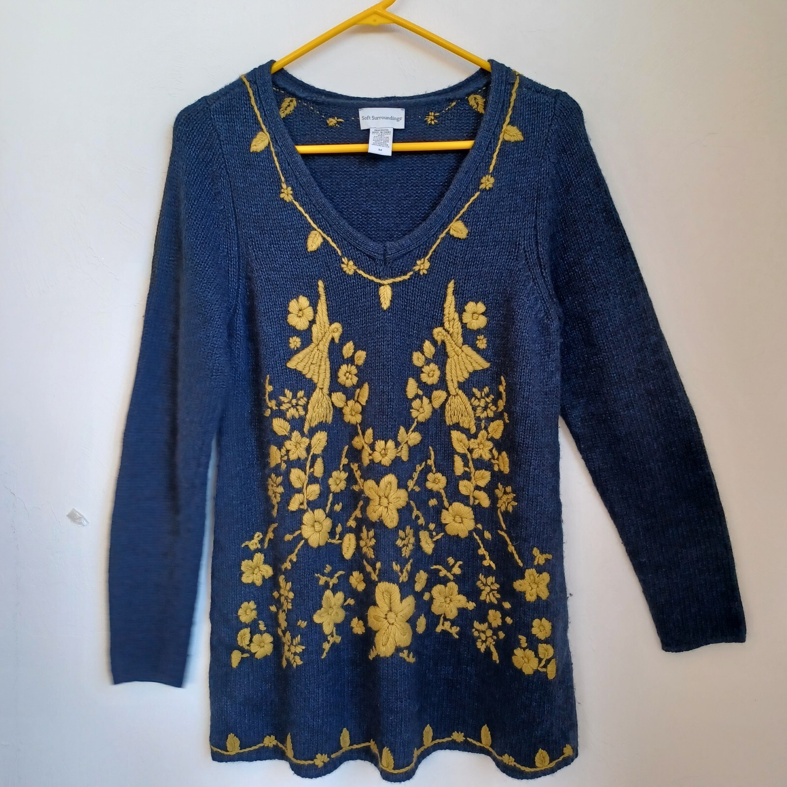 Soft Surroundings Sweater Womens M Embroidered V Neck Pullover Angora Wool Blend