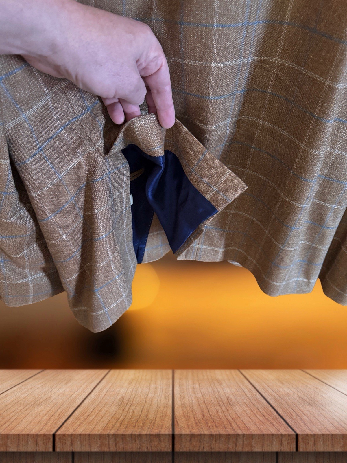 Barutti 100% Silk Sport Coat Jacket Tan Multi Plaid Made in Germany Excellent