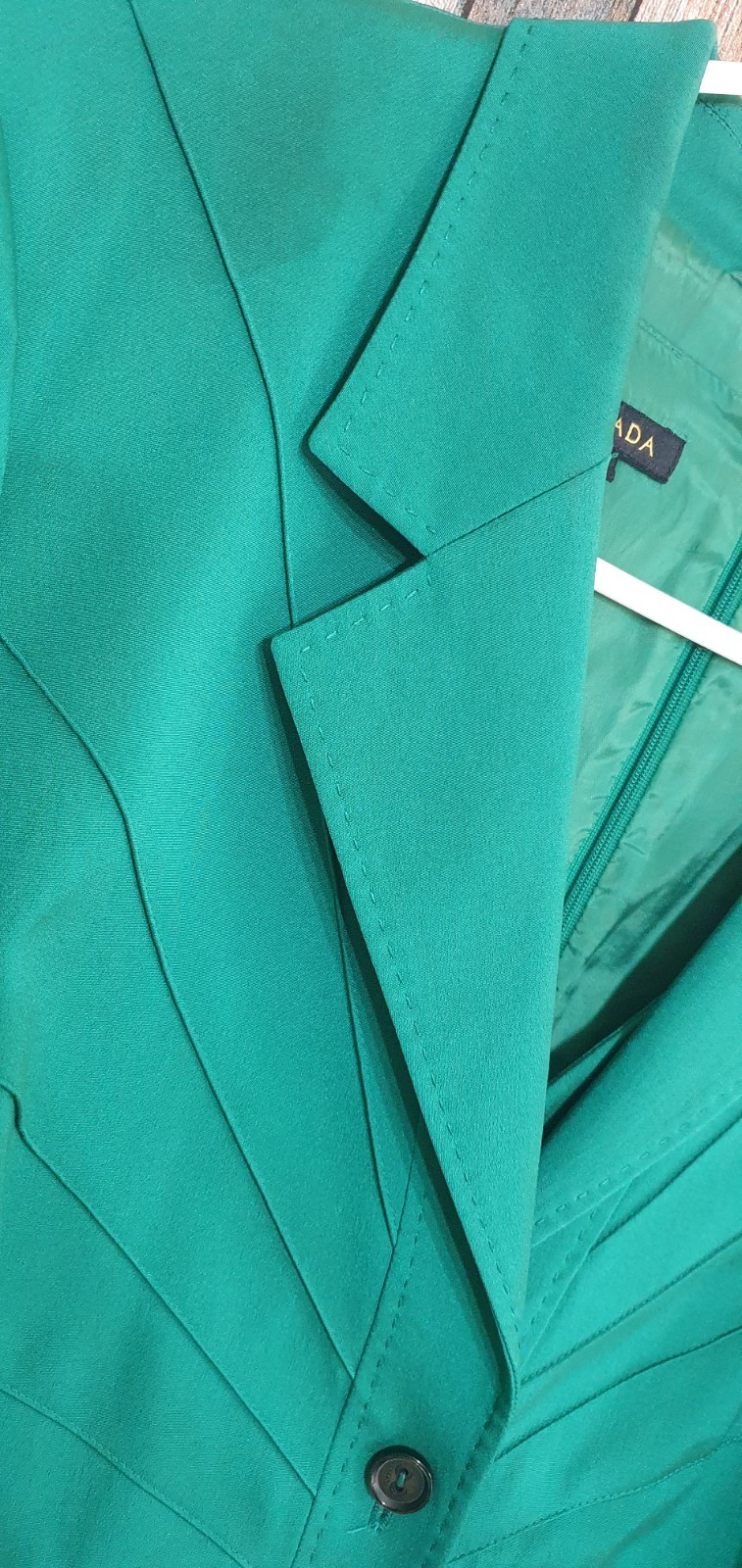 ESCADA Emerald Green Silk Blend Skirt Suit Jacket Set Size 46 EU / 16 US Vintage