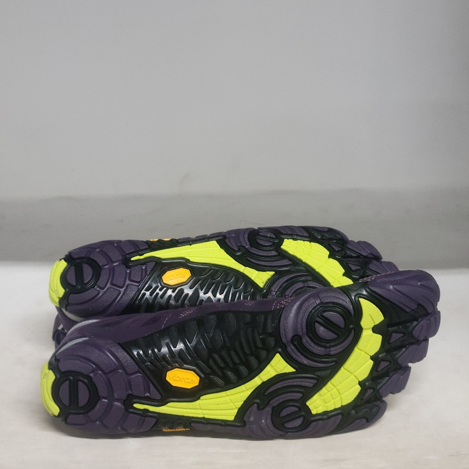 Vibram 5 Finger V-Train SNEAKERS Nightshade/ Yellow Womens Size 8.5-9