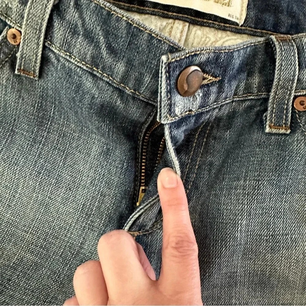 Joe’s Jeans Vintage Series 1971 Women’s Medium Wash Distressed Jeans Sz 29 GUC