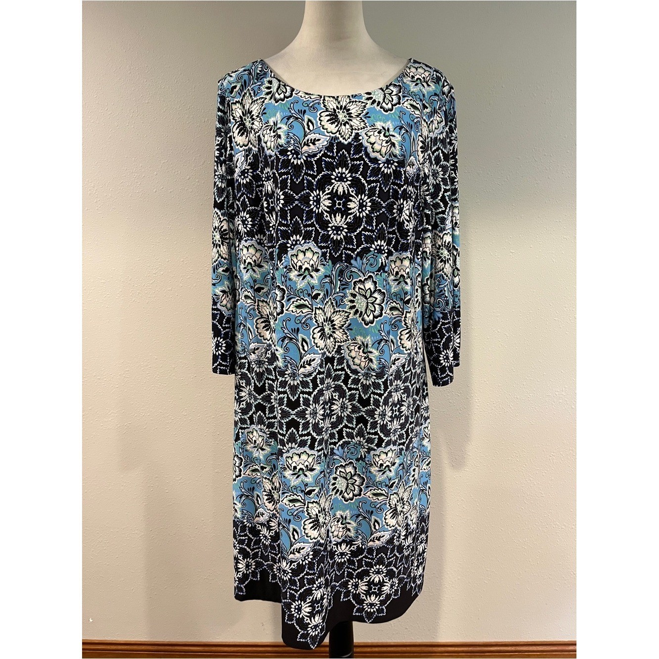 Blue Floral Shift Dress – Women’s Casual Long Sleeve