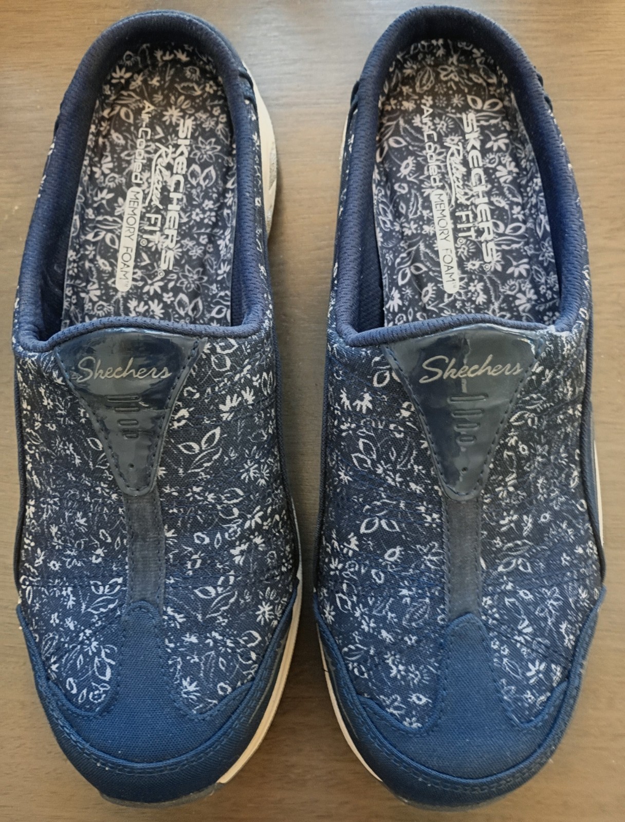 Skechers Relaxed Fit Air Cooled Womens 9 Navy Blue