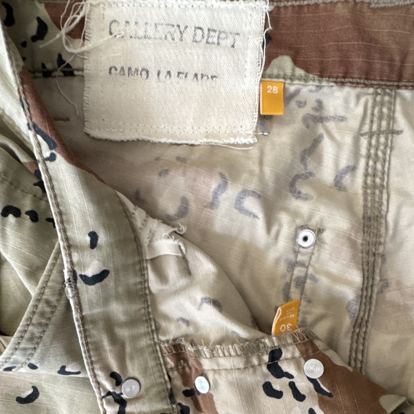 Gallery Dept. Men’s Camo Cargo Pants Flared Leg Cotton Canvas Button 28