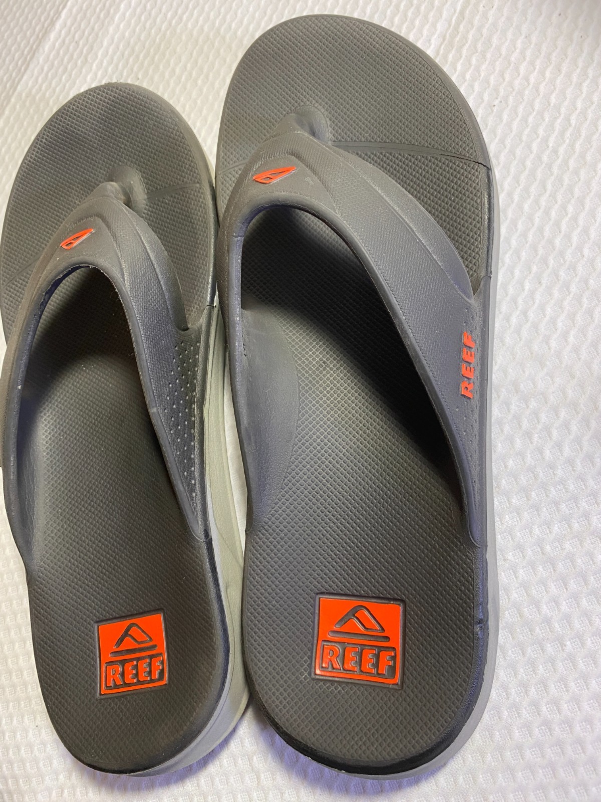 Reef One Men’s Flip Flops Grey Orange Athletic Beach Sandals Size M10