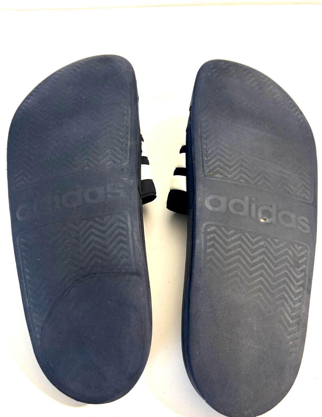 ADIDAS GZ5920 Men’s Size 11 Navy Blue w/White Strips Slide on Sandals Shoes