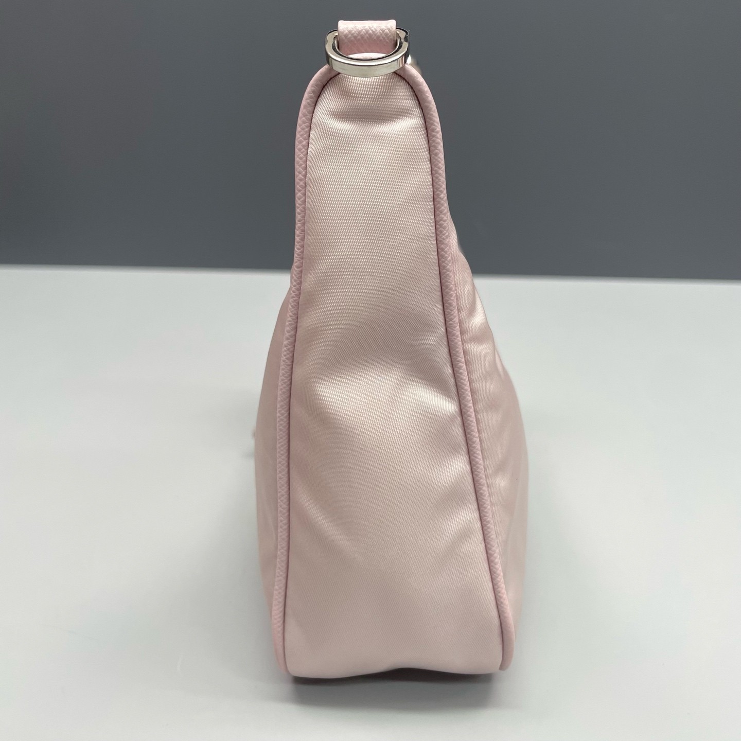 Prada Re-Edition 2005 Hobo Normal Lt Pink Parachute Nylon Crossbody Duty Paid