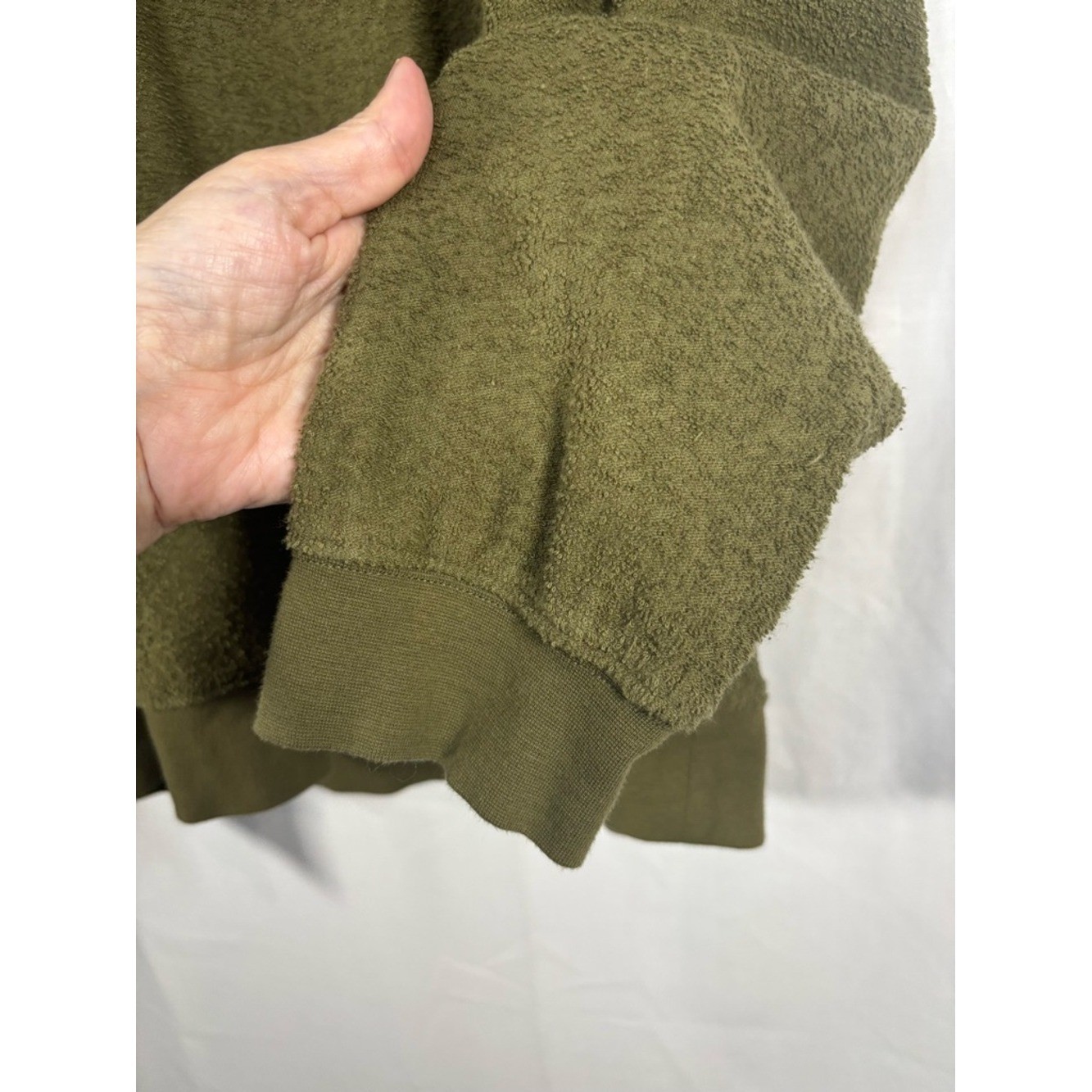 EUC AMERICAN VINTAGE Green Fuzzy Men’s Oversized Crewneck Sweatshirt Size XL