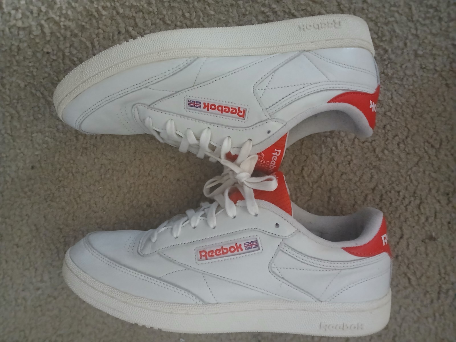 Reebok Classic Men’s Low Top White/Red Lace-Up Athletic Sneaker