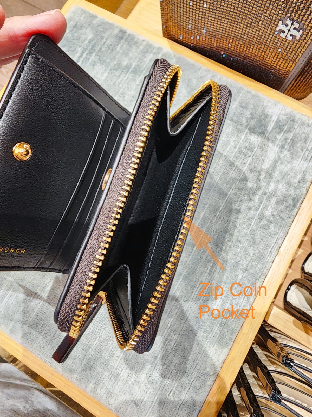 Latest Tory Burch Emerson Patent Leather Tortoise Compact Wallet 165945