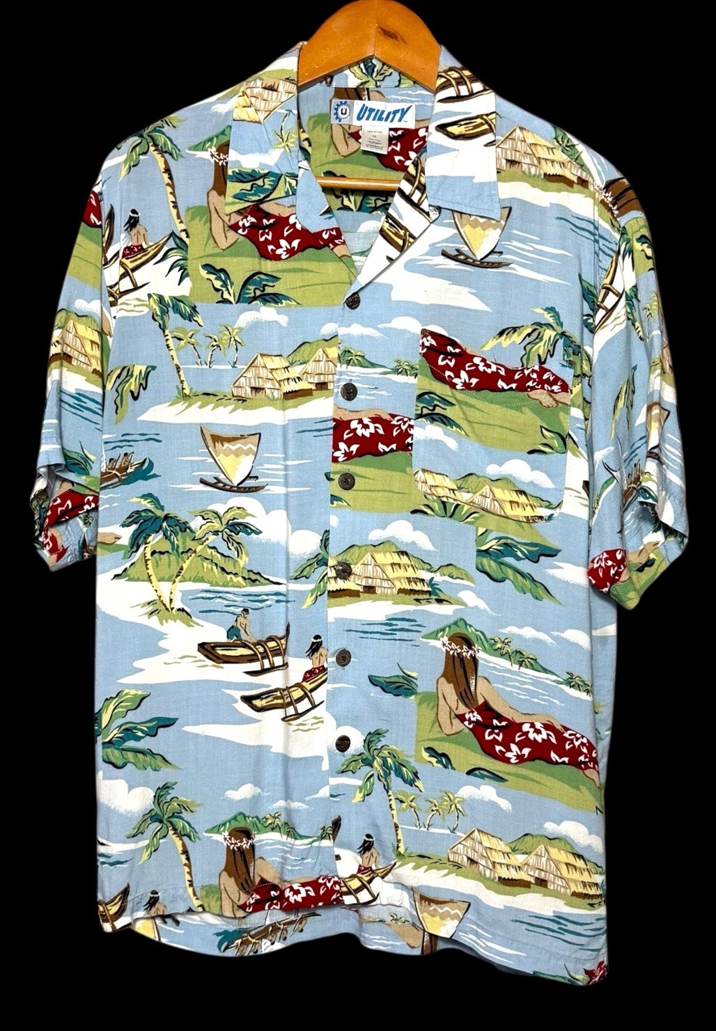Utility Hawaiian Shirt Men’s Size M Colorful Rayon Tropical Aloha Beach Casual