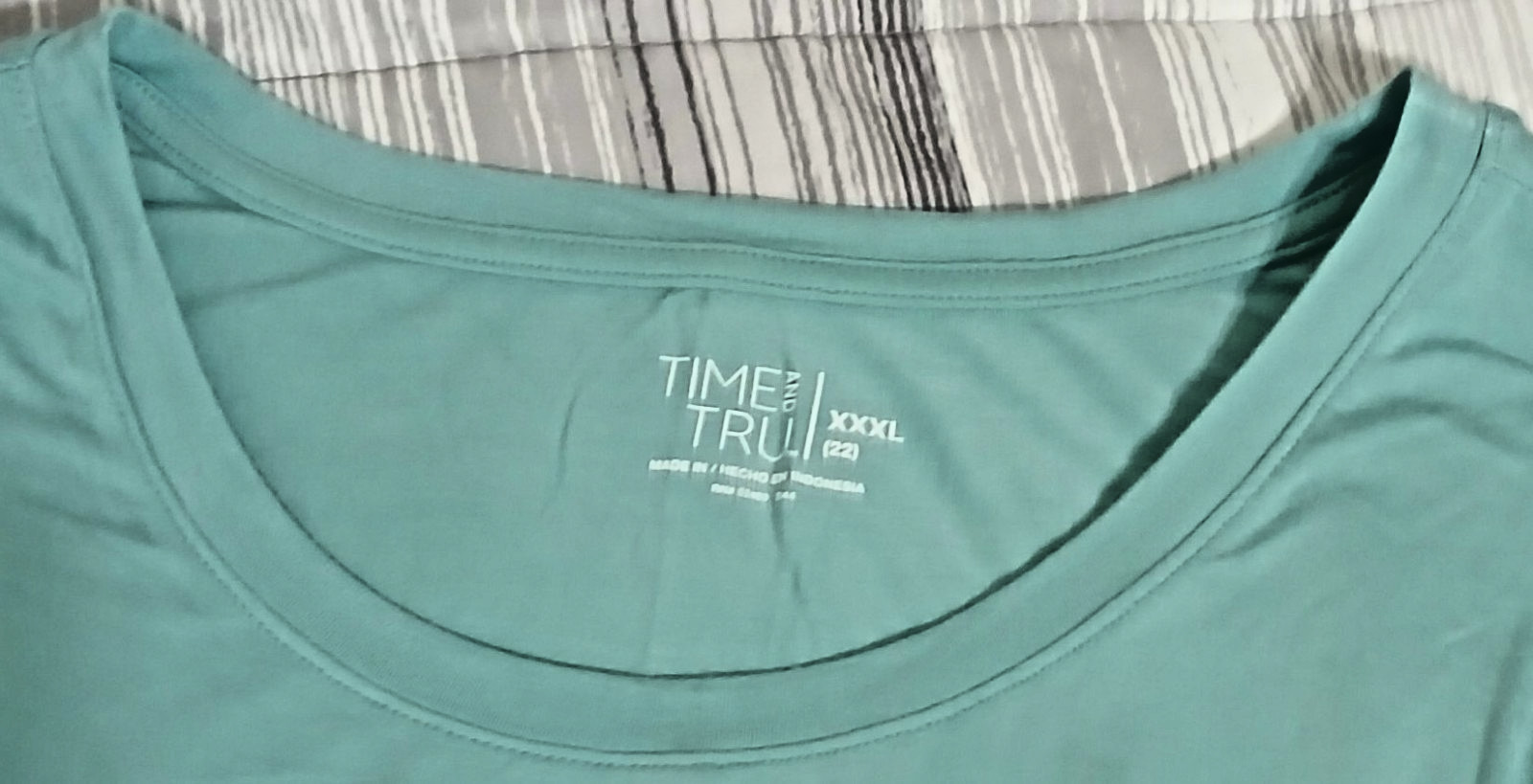 Time And Tru®, Womens Plus size XXXL (22), Green. High/Low Hem, Light weight