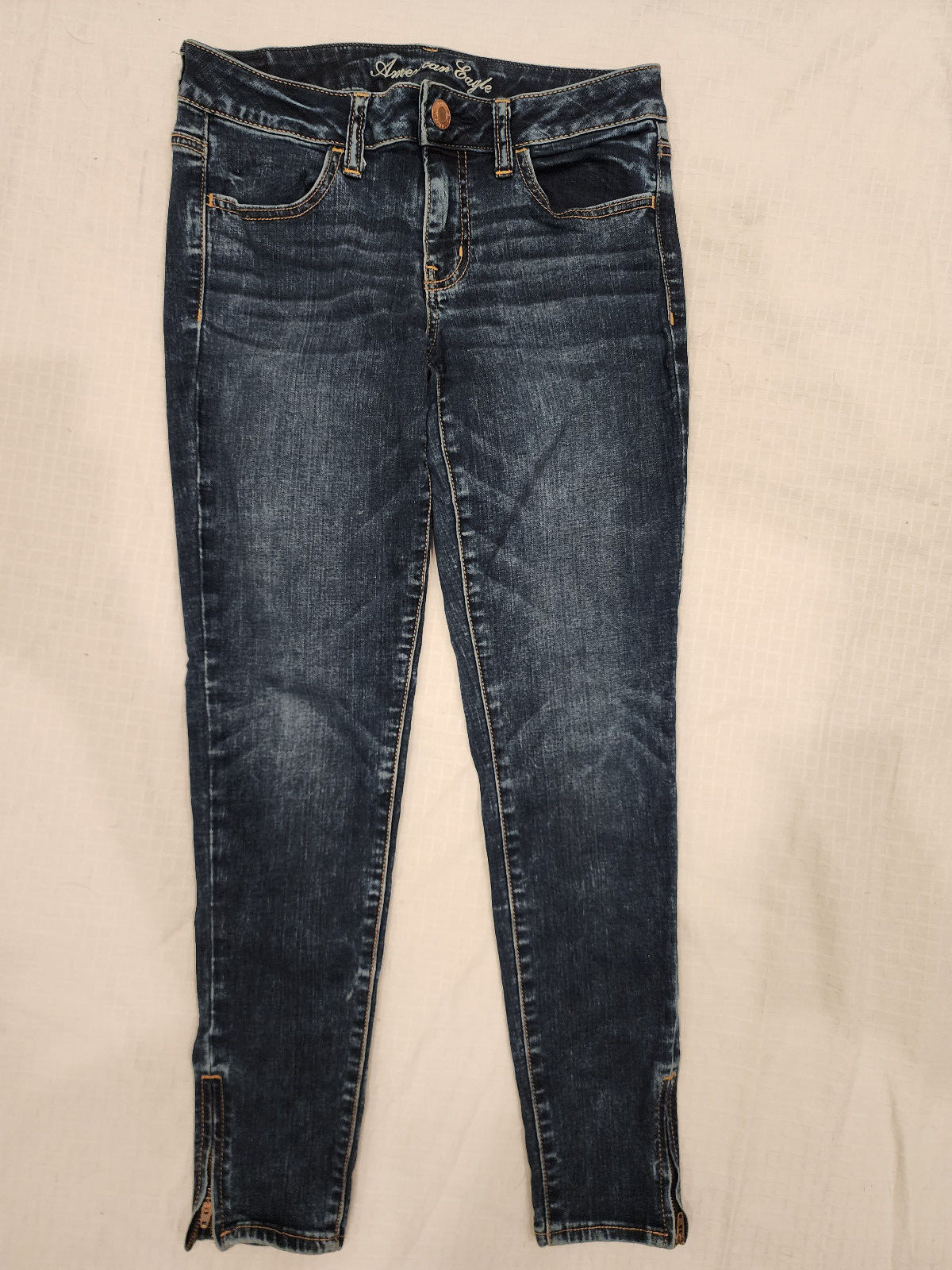 American Eagle Super stretch jeans: jegging fit, ankle Zippers Women’s 6 Reg