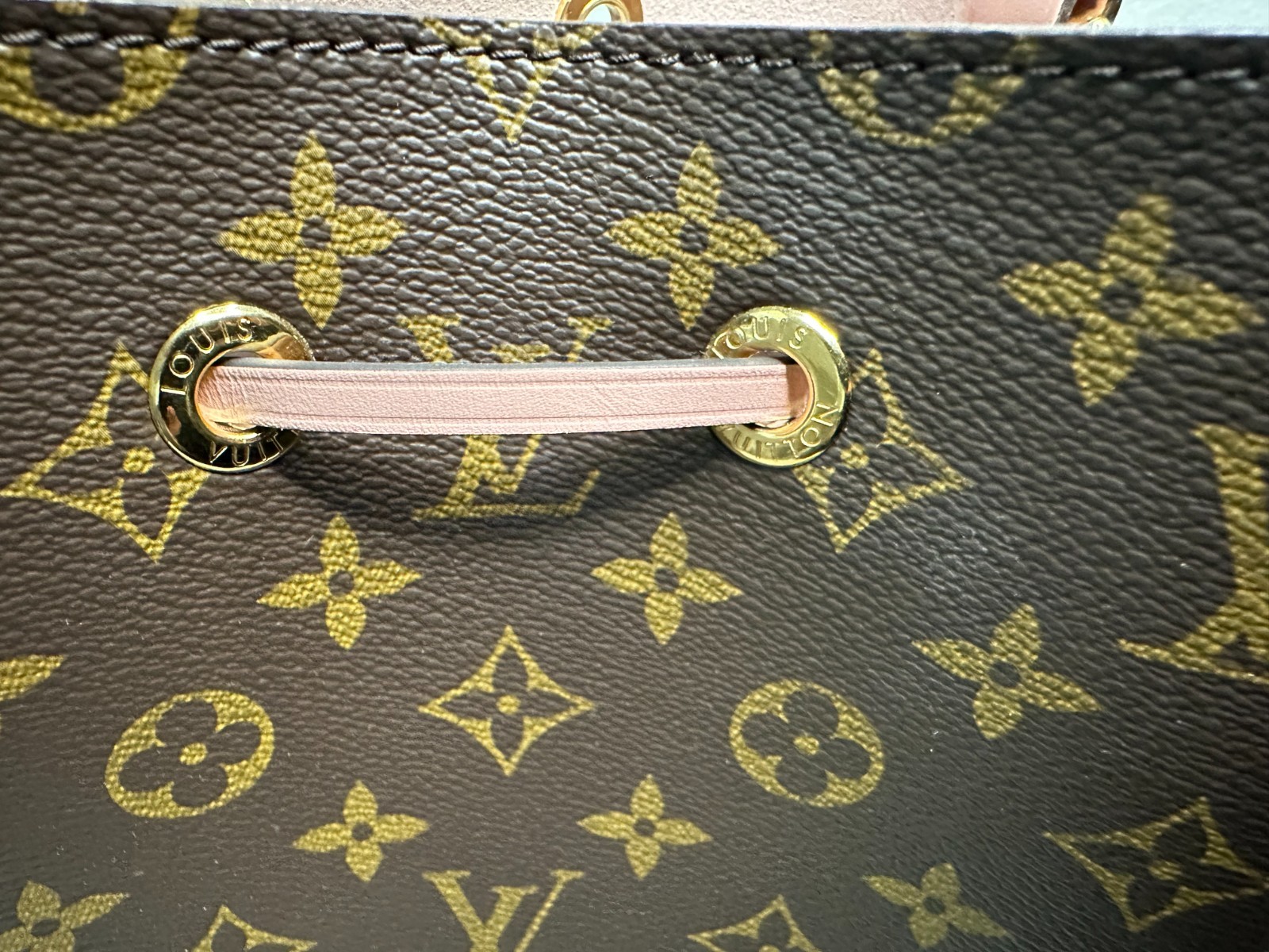 Monogram Neonoe MM – Pink – Monogram Canvas – PINK Bucket Bag