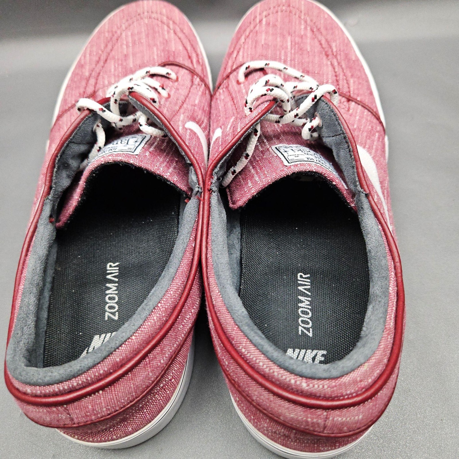 Nike SB Zoom Stefan Janoski Mens Shoes Size 13 Red Canvas Skateboard Sneakers