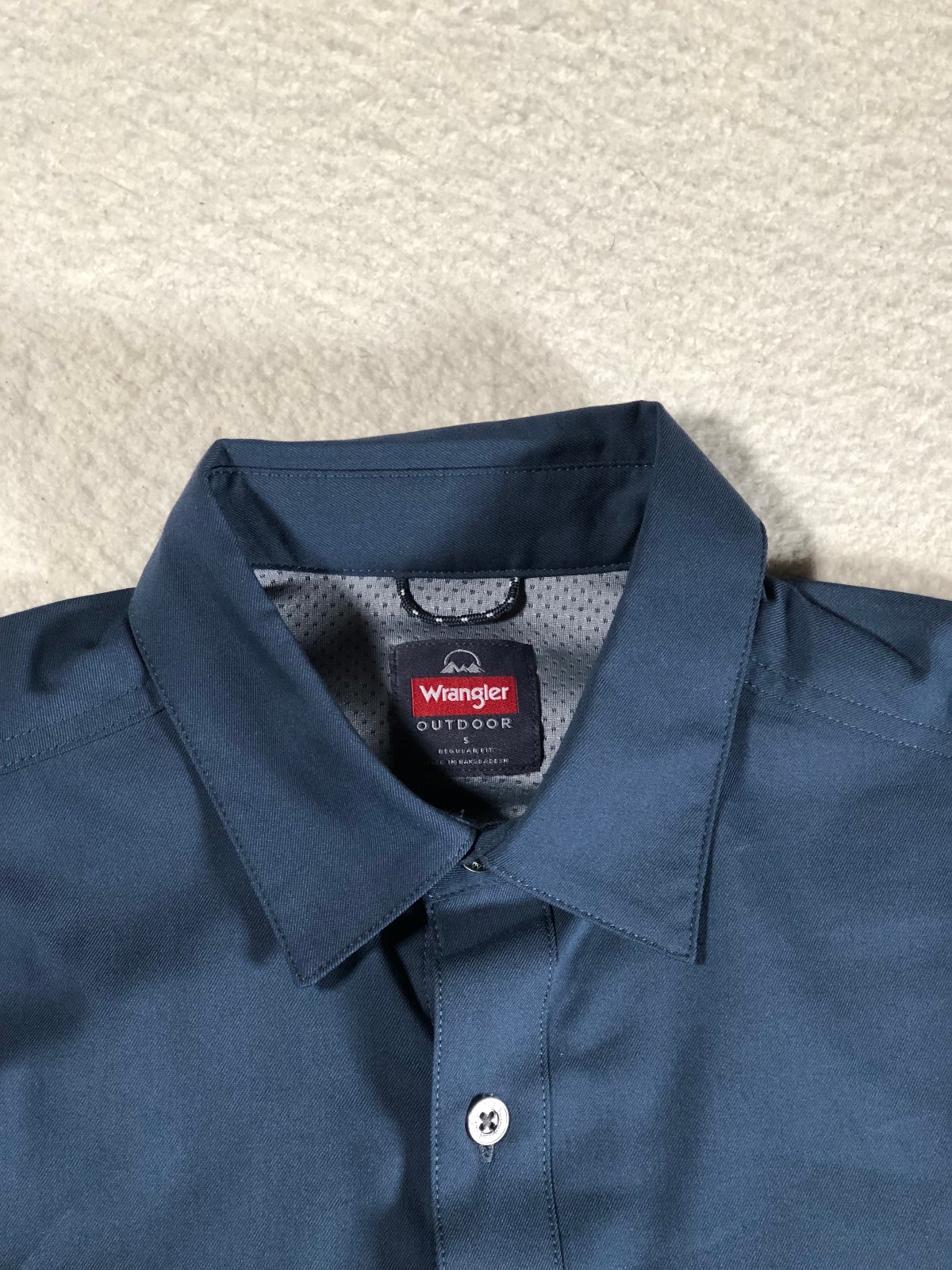 NWT Wrangler Outdoor All Season Men’s Shirt Regular Navy Blue Stretch Cotton S