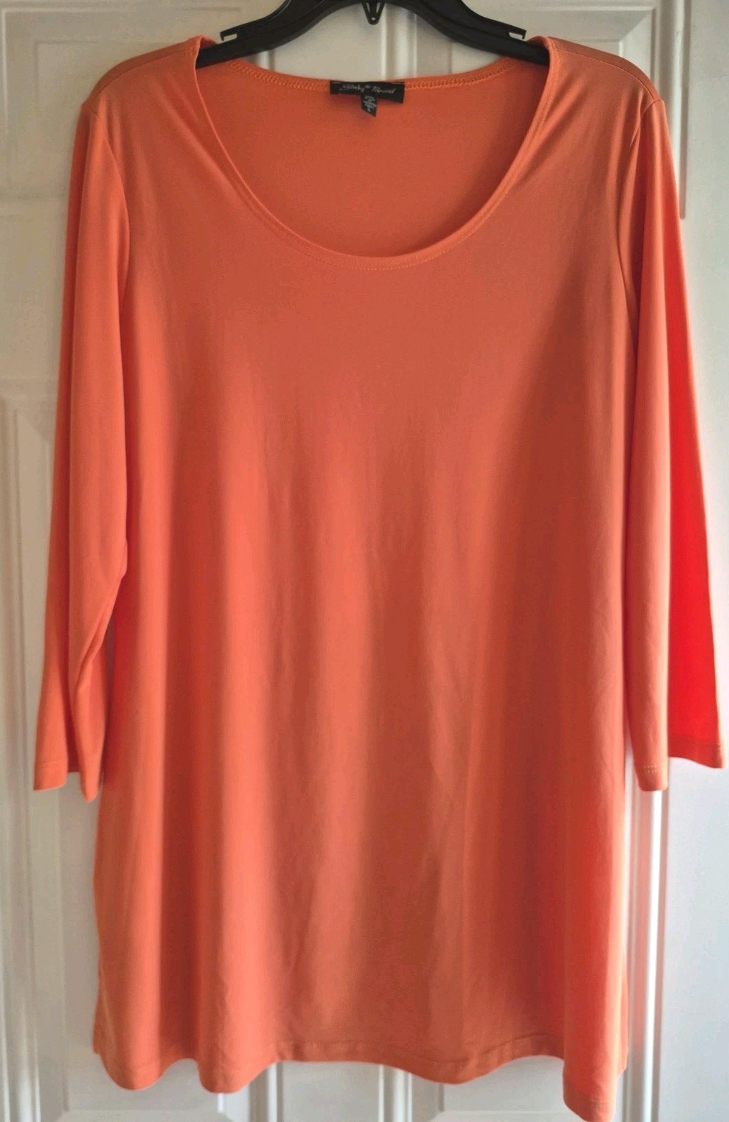 SLINKY BRAND Stretch Knit Tunic – L – Scoop Neck, 3/4 Slvs, Straight Vented Hem