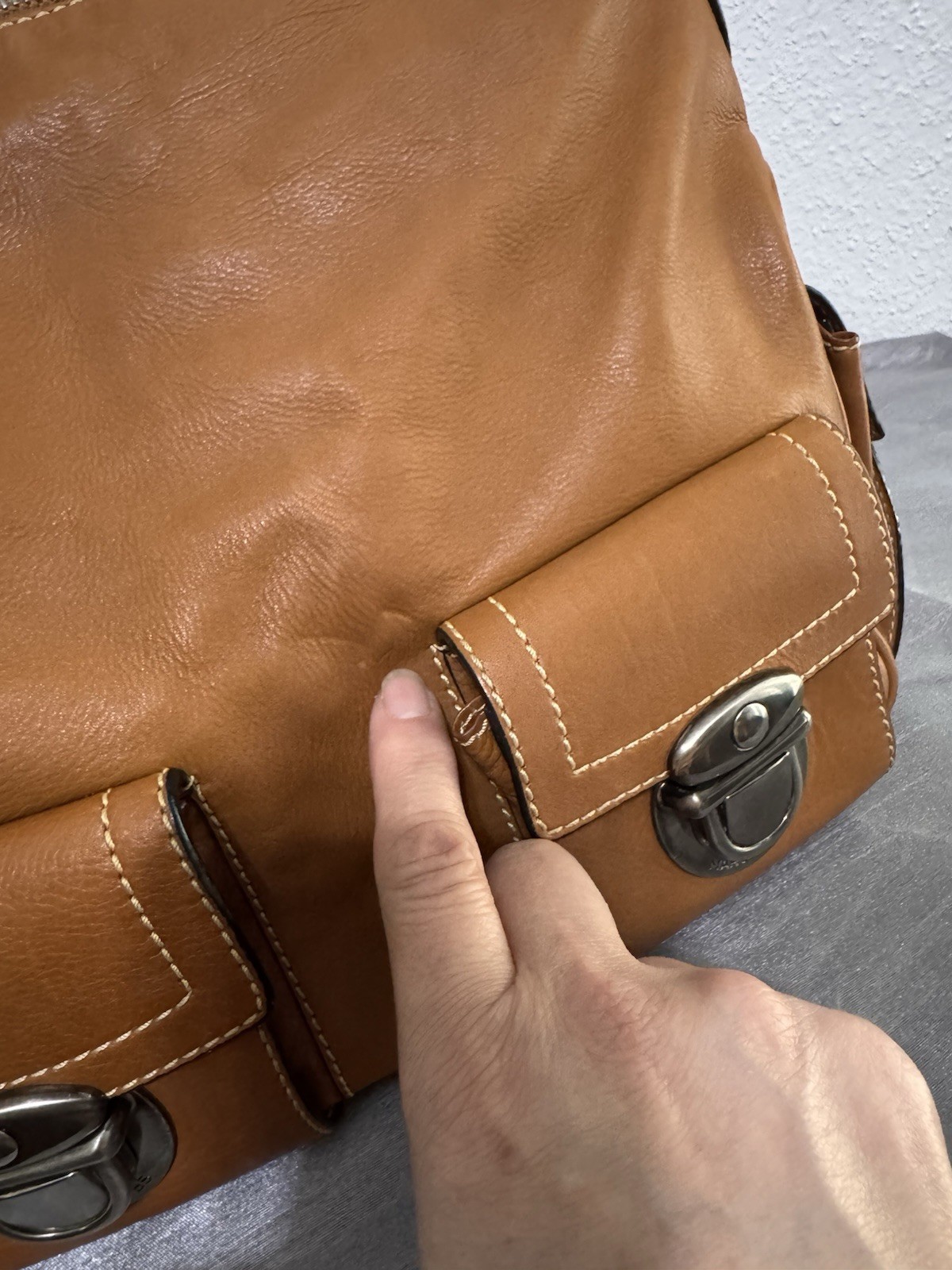 Marc Jacobs Multi pocket Blake Brown/ Cognac Bag push lock Pockets