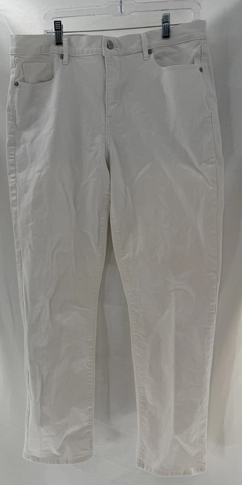 LOFT White Girlfriend Jeans 32 Sz 14 Preppy Classic Capsule Trendy College City
