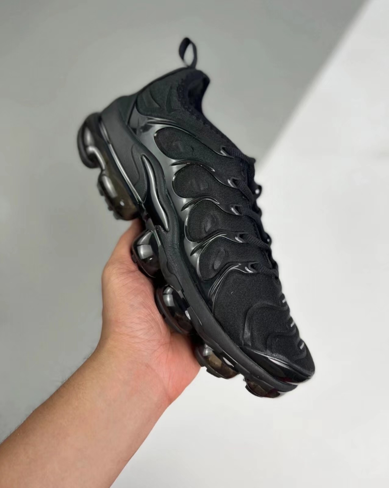 Nike Air Vapormax Plus Black Sneakers for Men
