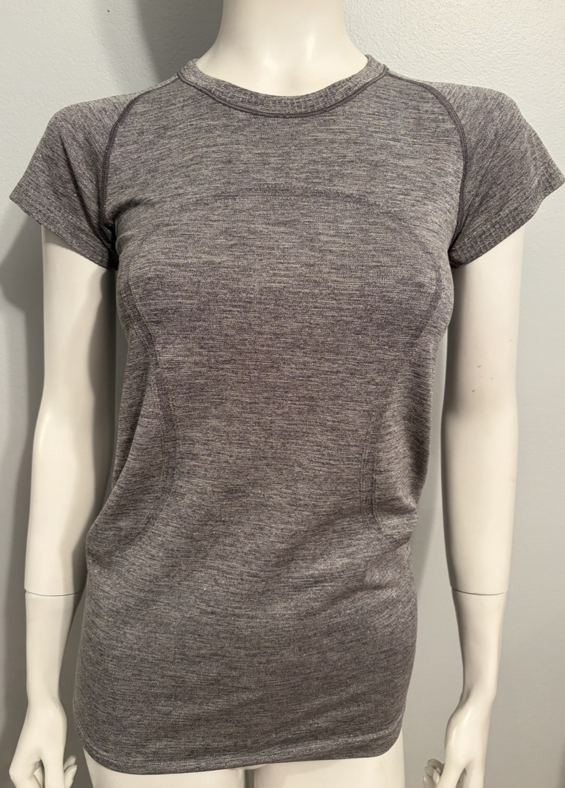 Lululemon Swiftly Tech Size 6 Short Sleeve DKRD Top see pics for measurements EX