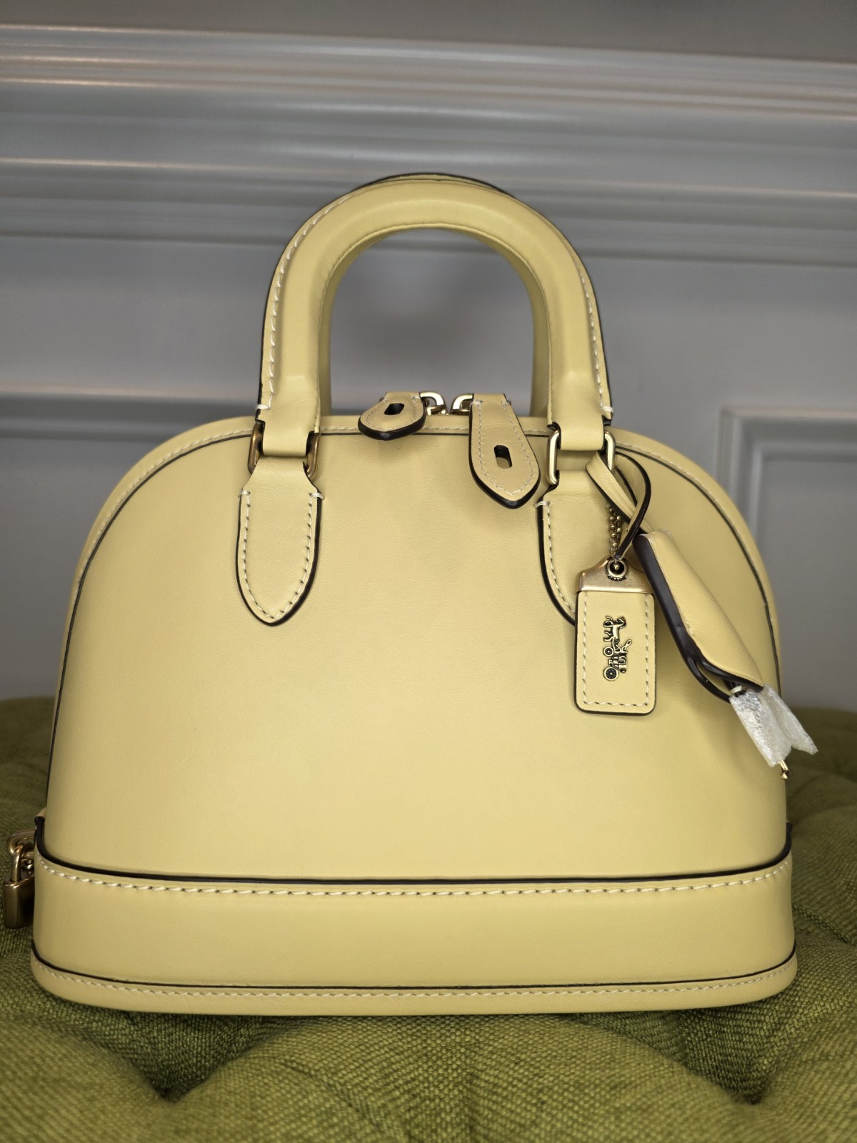 RARE COACH Revel 24 Glovetanned Leather 1941 Lock and Key!