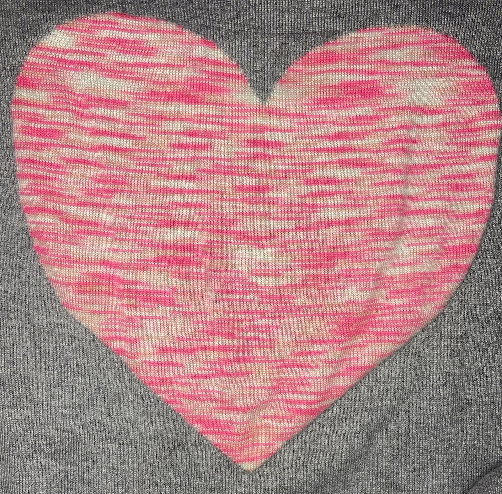 Torrid women’s Sz:1 Gray Knit Sweater Pink space dye heart Pullover Plus Size