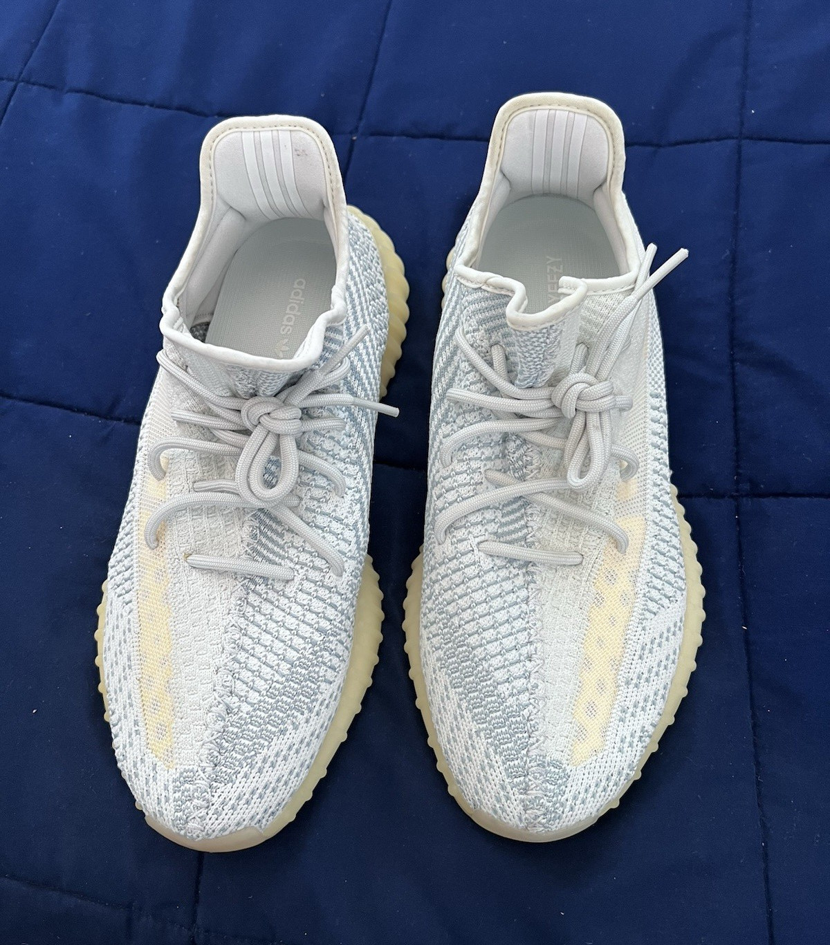 adidas Yeezy Boost 350 V2 Cloud non reflective size 11.5 “no box” worn once