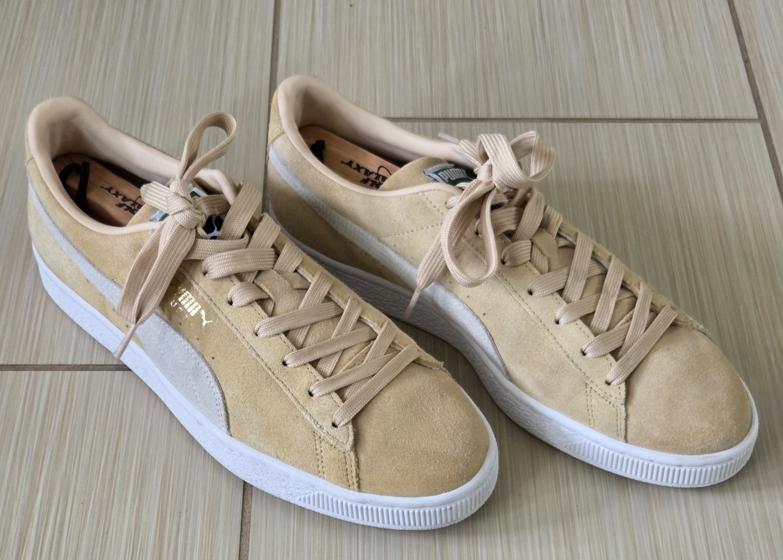 Size 10 Puma Suede Classic+ Beige Mens Lace-Up Athletic Sneakers 363242-08