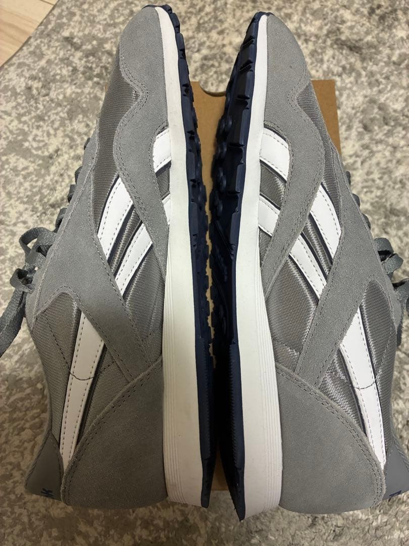 Reebok Classic Men’s Gray Suede Mesh Low-Top Sneakers Unisex