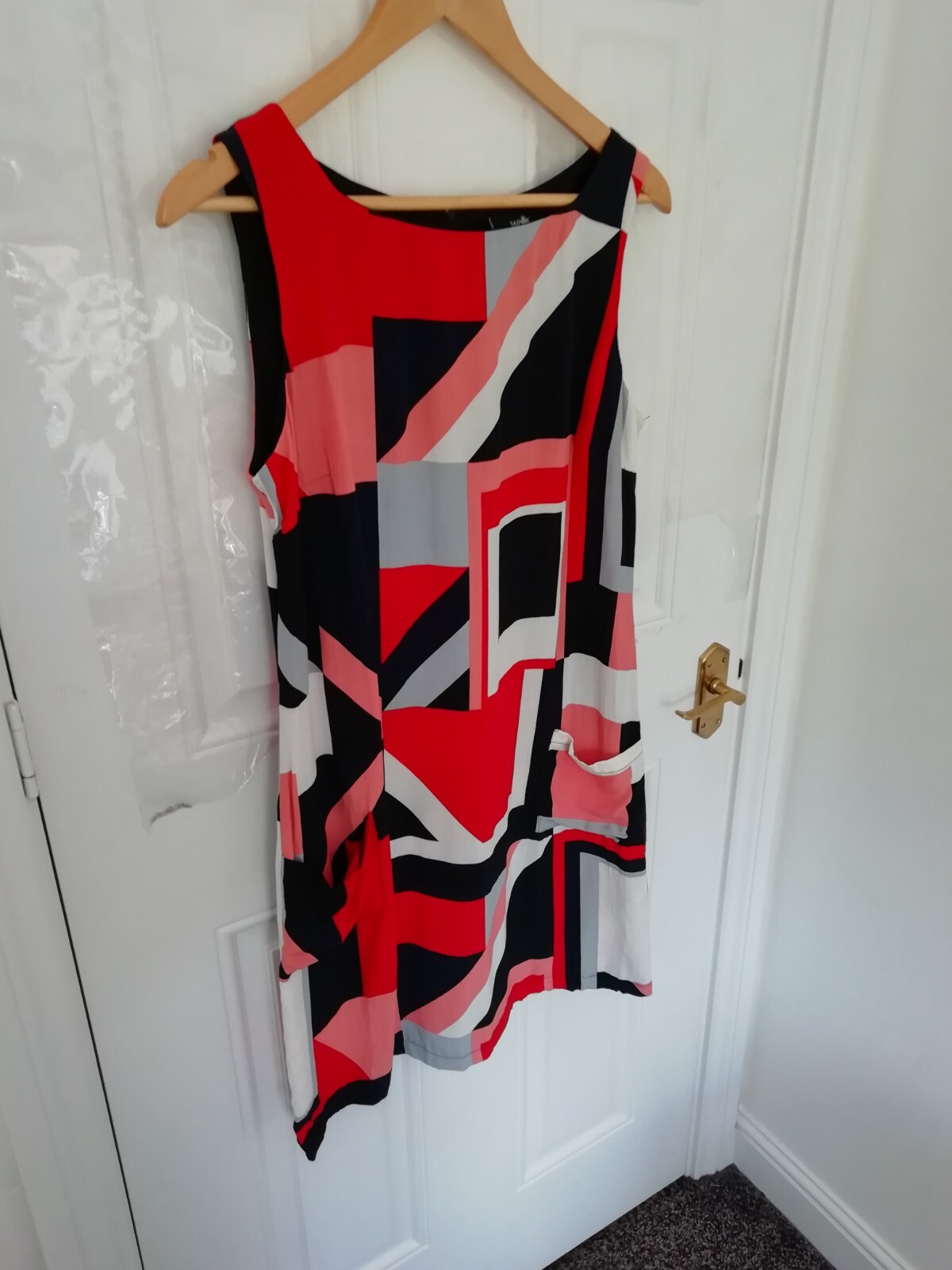 Wallis Size 10 Black Red Pink White Abstract Shift Dress Pockets Back Zip Ladies