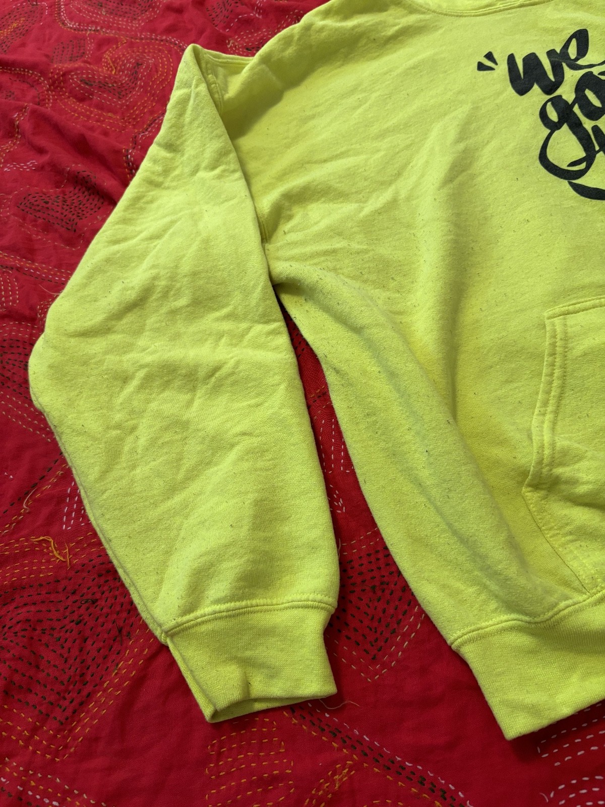 Ladies? We Got This Yellow Graphic Sweatshirt Street Casual Hoodie. Size X-large