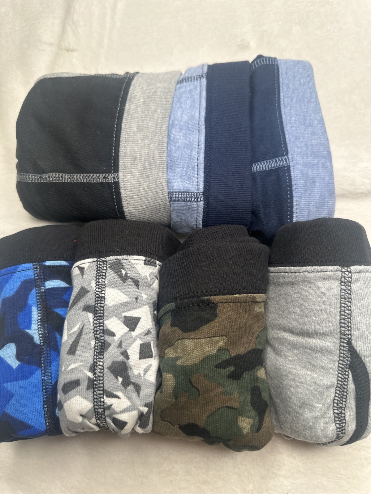 Hanes Boys XL Tagless Boxer Briefs Solid Colors 7 Count