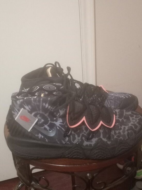 Nike Kybrid S2 “What The” CQ9323-001 Black Atomic Pink Men’s Size 12