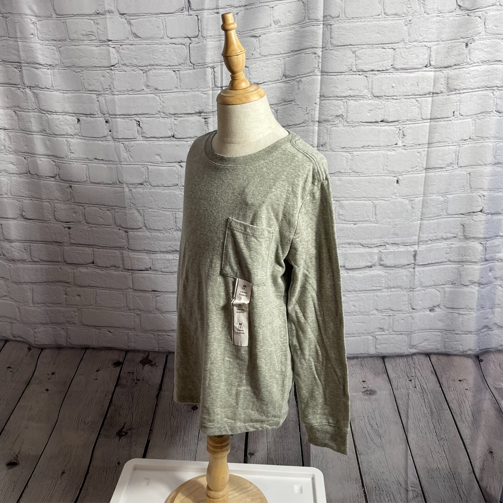 Boy’s Cat & Jack Long Sleeve Crew Neck Pullover Cotton/Poly Blend Tee NWT Sz 8