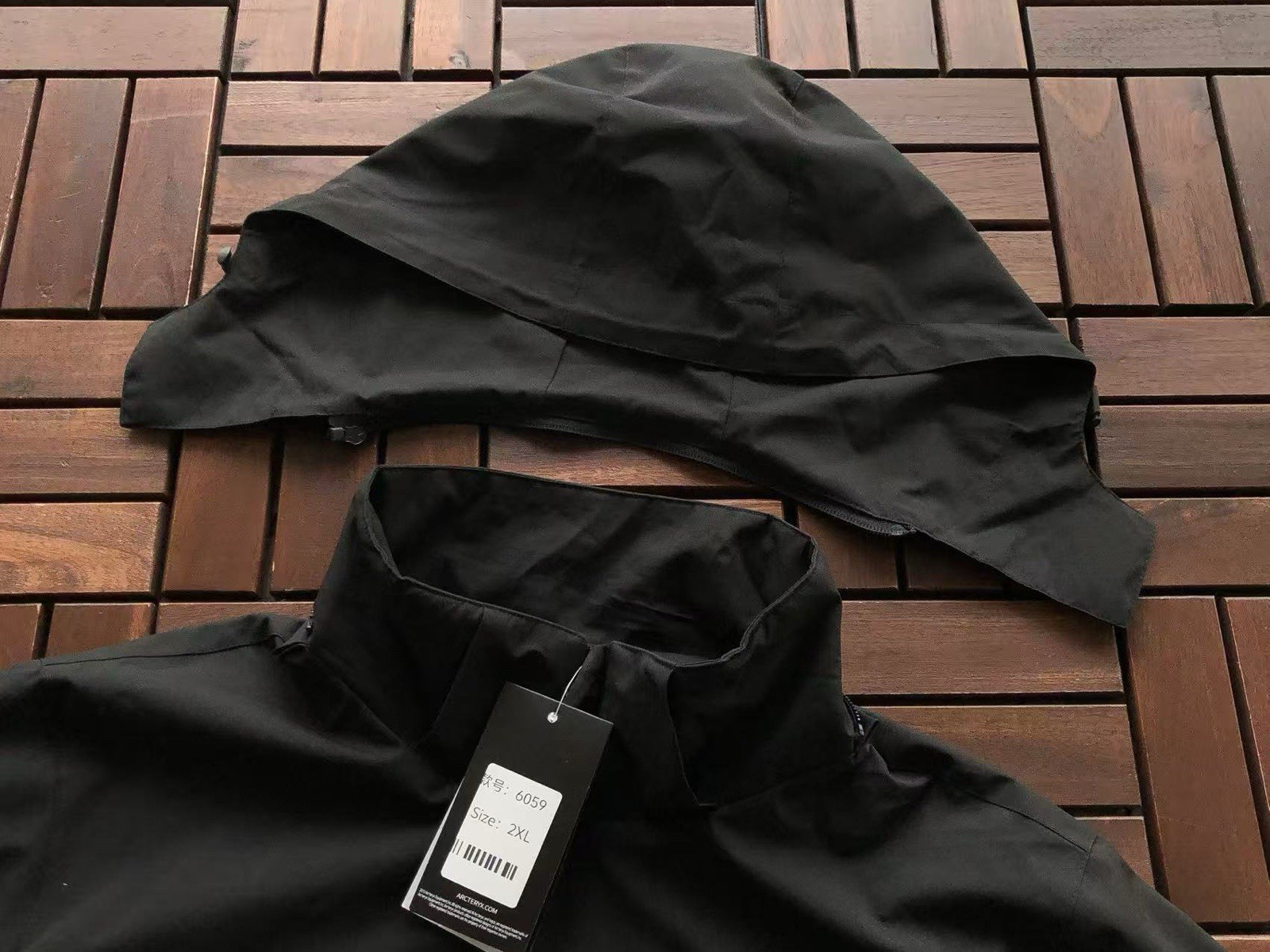 Arc’teryx Men’s Hooded Softshell Jacket Black 2XL Full Zip Stand-Up Collar