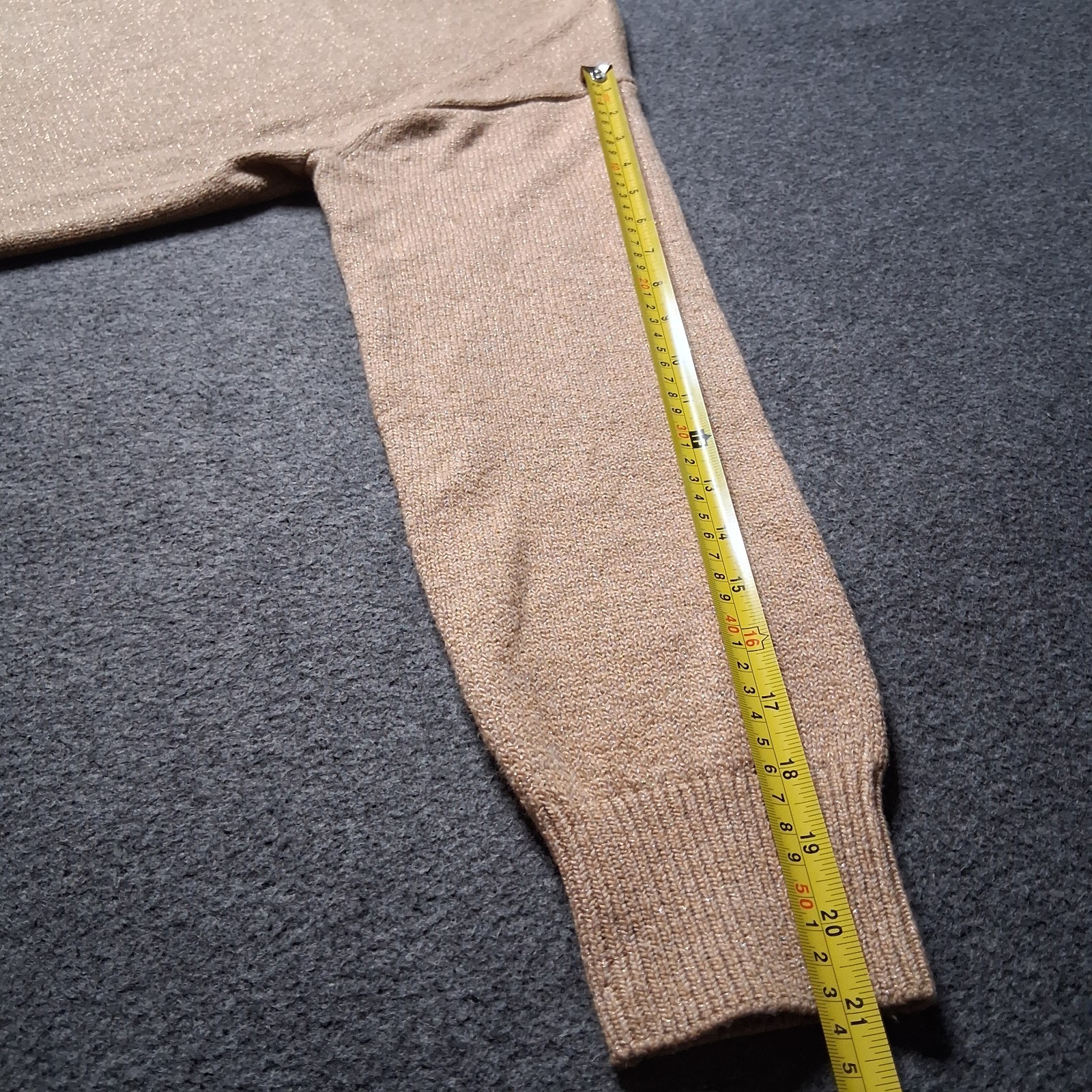 Banana Republic Women’s M Metallic Shimmer Sweater Beige Crew Neck Pullover
