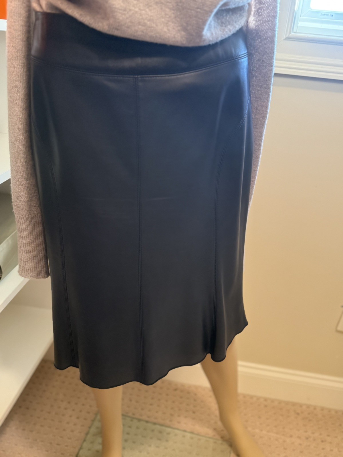 Tory Birch navy blue Lambskin leather skirt size 12.
