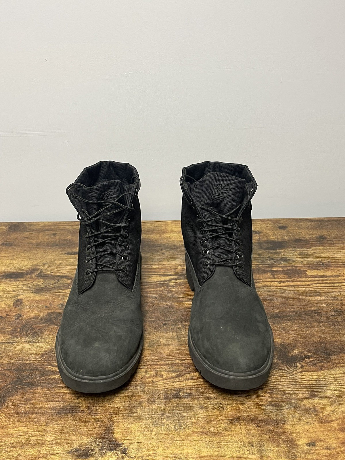 Timberland Classic 6 inch Waterproof Men’s Boots Size 13 Black Nubuck 8635L