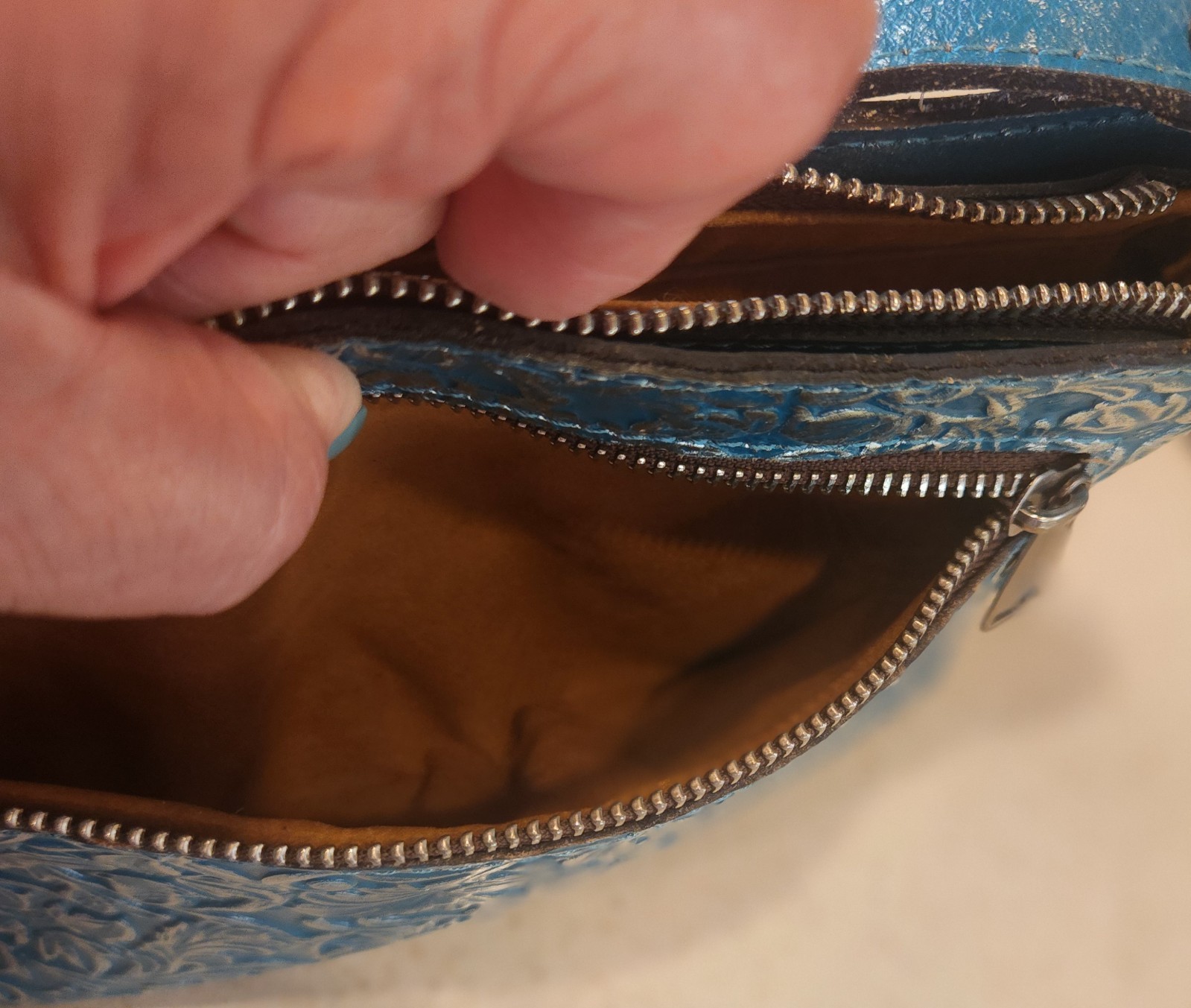 Patricia Nash Tooled Teal Green Silver Floral Crossbody Bag Excellent Condition!