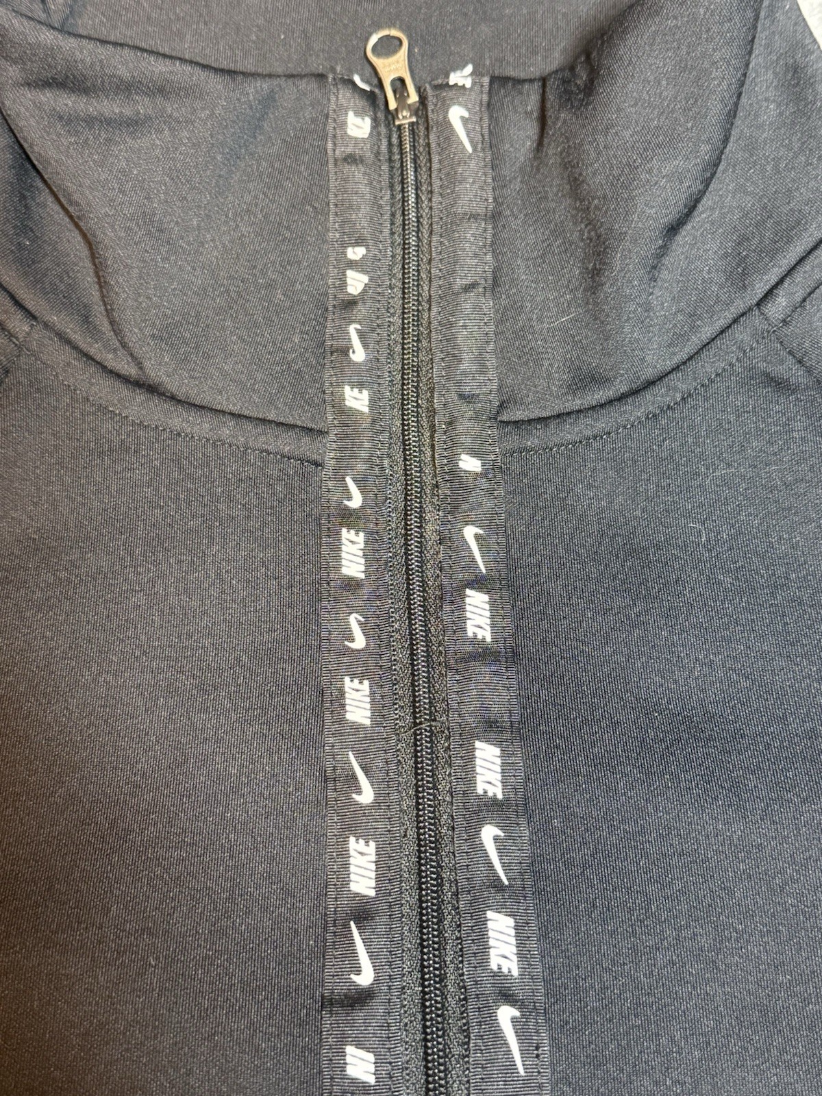 Nike Sportswear Tech Fleece 1/4 Zip Pullover Men’s Black – Size XS – BV4966-010