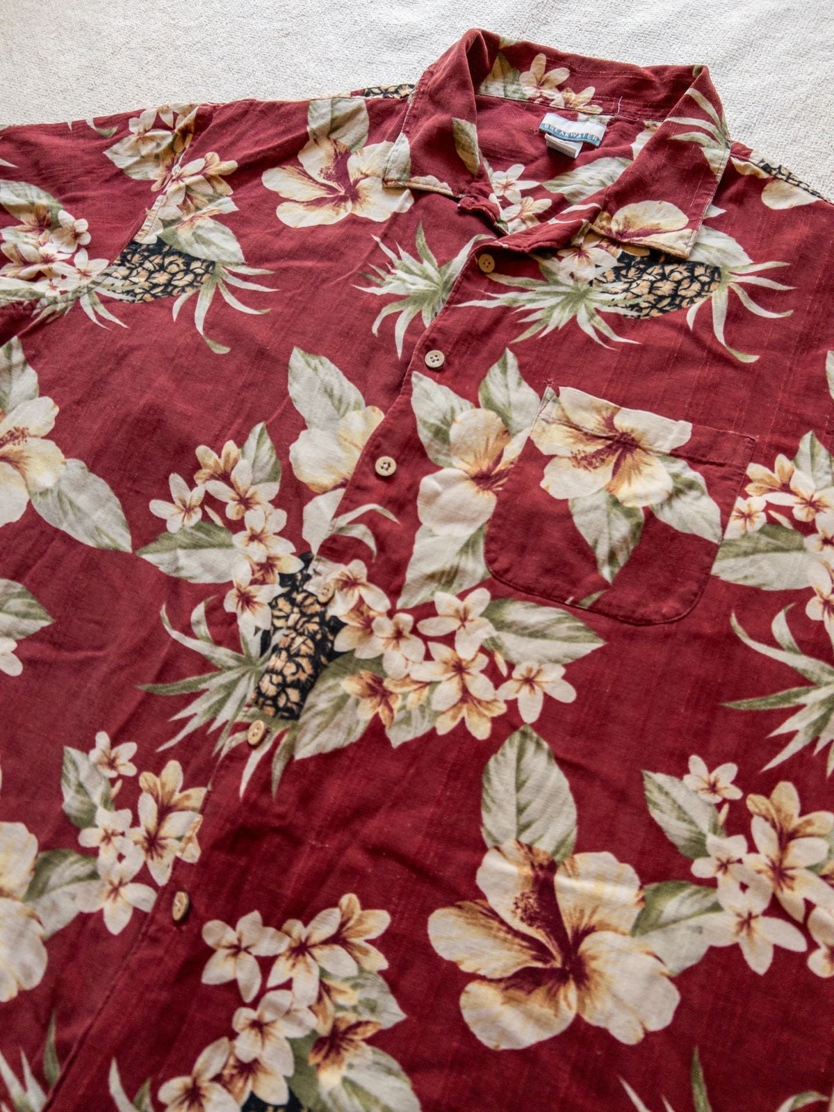 Breakwater Men’s Red Floral and Pineapple Print Short Sleeve Hawaiian Shirt