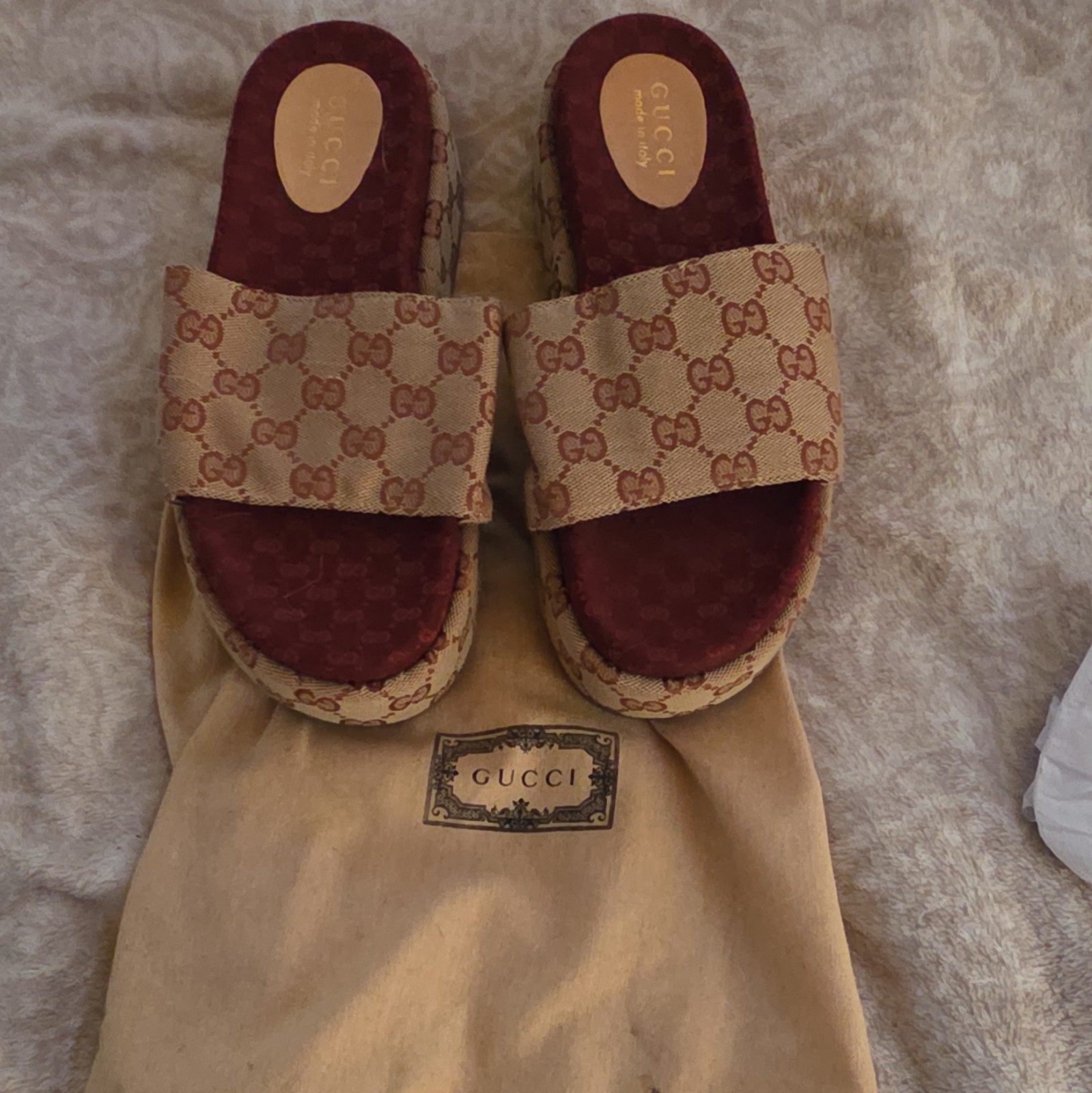 Gucci GG Monogram Slide Sandals Beige/Burgundy Slip-On Women’s EU 41 Dust Bag