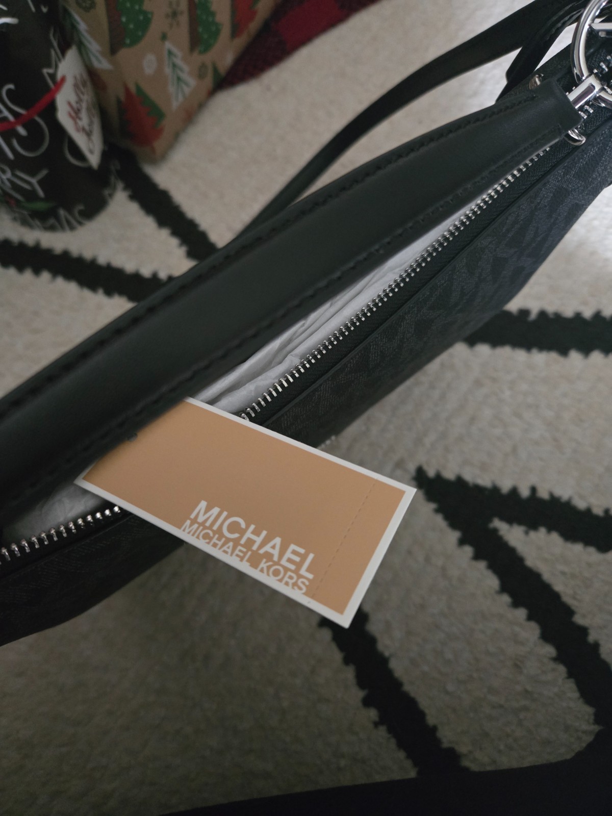 Michael Kors Kelsey Medium Hobo Convertible Shoulder – Black Signature Logo- NWT